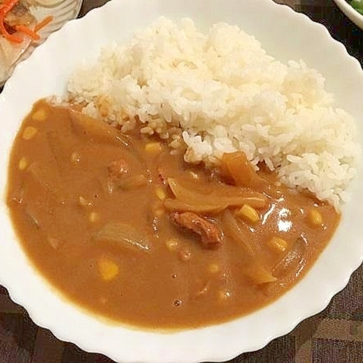 たまには甘口も！ベーコンとコーンのカレーシチュー